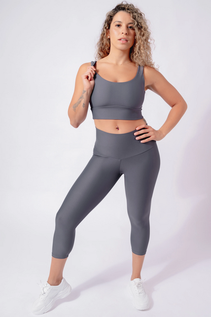 Mama Shark Performance - Booty Scrunch High Waisted Capri Leggings