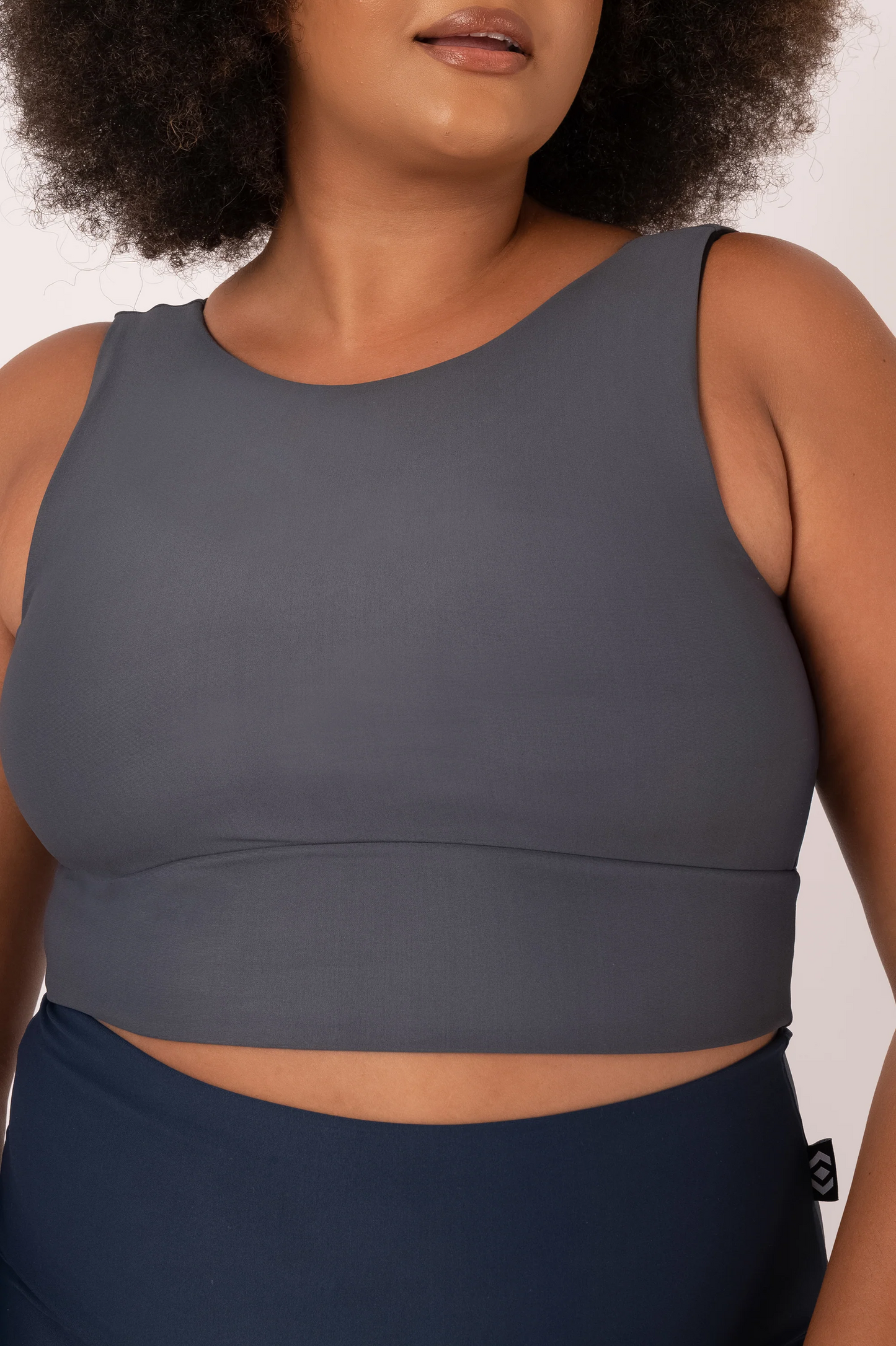 Mama Shark Performance - Reversible Comfort Crop Top