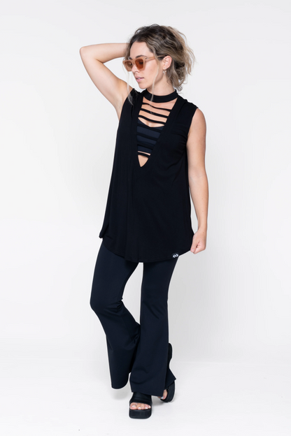 Black Slinky To Touch - Ladder V Front Sleeveless Boyfriend Tee