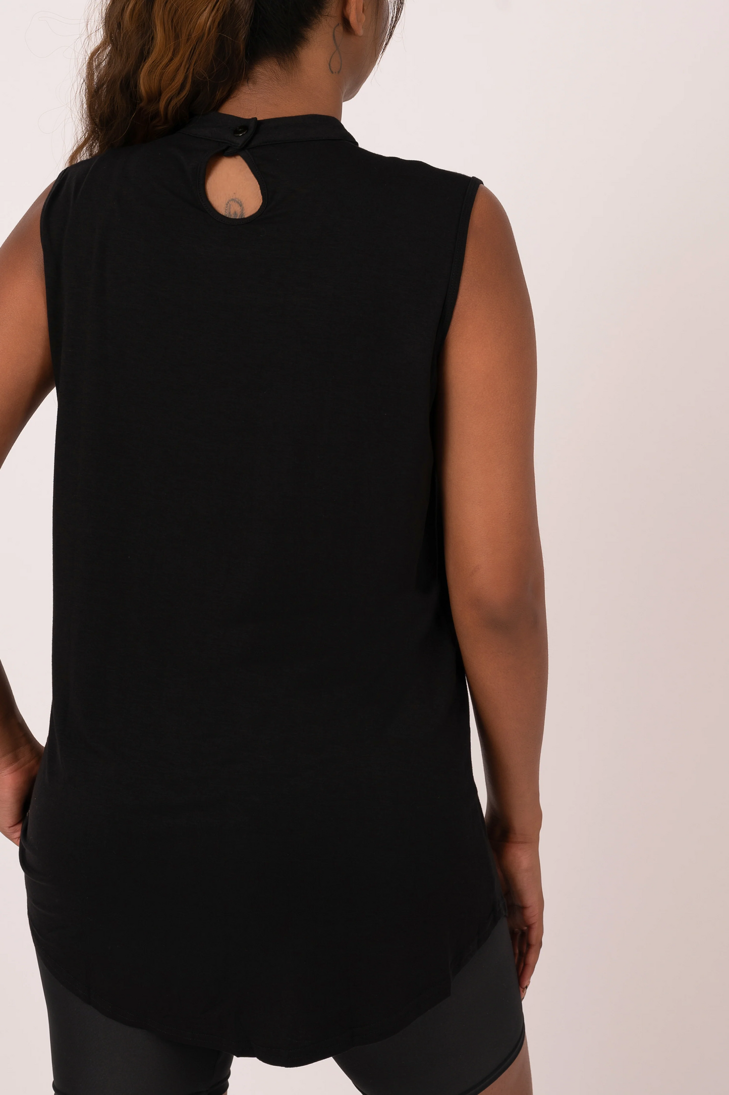 Black Slinky To Touch - Ladder V Front Sleeveless Boyfriend Tee