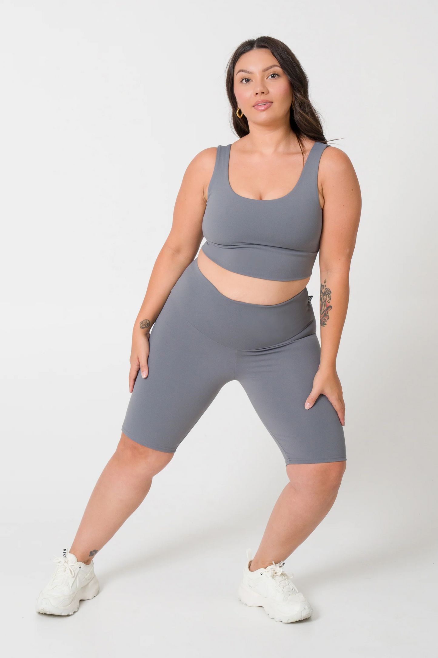 Grey Body Contouring - Scoop Neck Comfort Crop Top