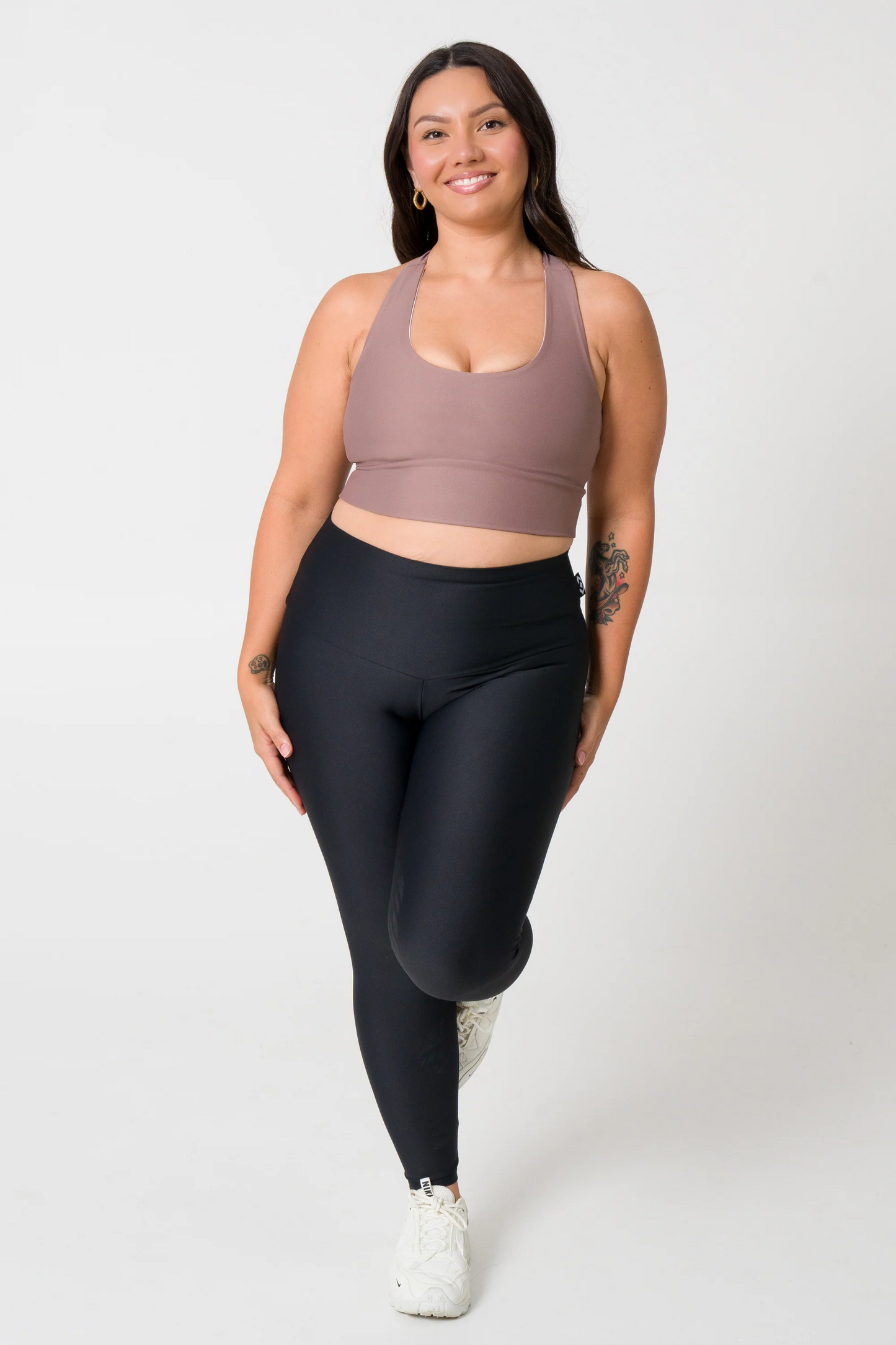 Mocha Performance - T Back Comfort Crop Top